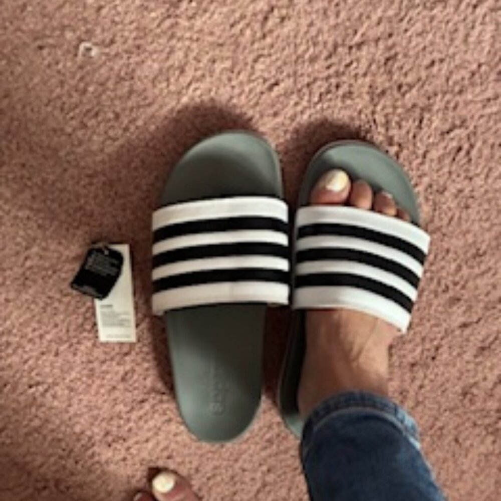 Adidas Adilette comfort slides